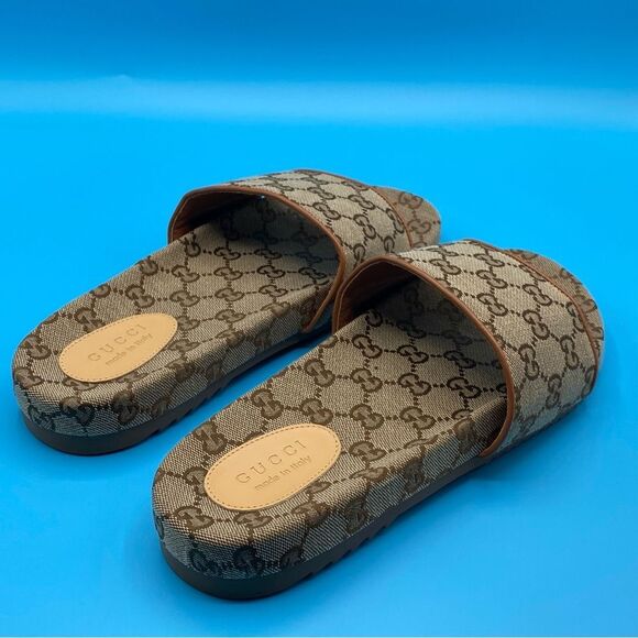 Gucci Beige Canvas Slide Sandals - Picture 2 of 5